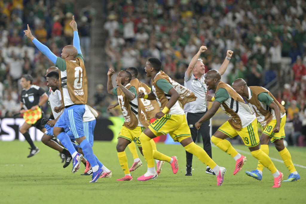 Sudáfrica vence a Corea del Sur y pasa de la Fase de Grupos en un Mundial