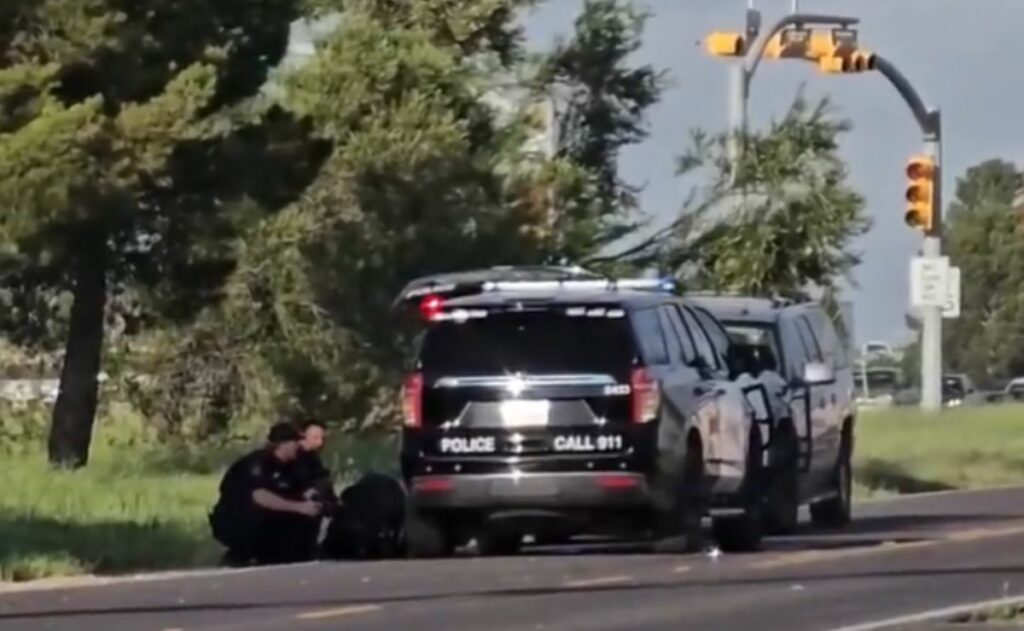 Tiroteo en Texas deja un muerto y 11 heridos; el atacante fue abatido
