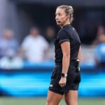 Tori Penso, segunda árbitra que pitará un partido de Mundial varonil