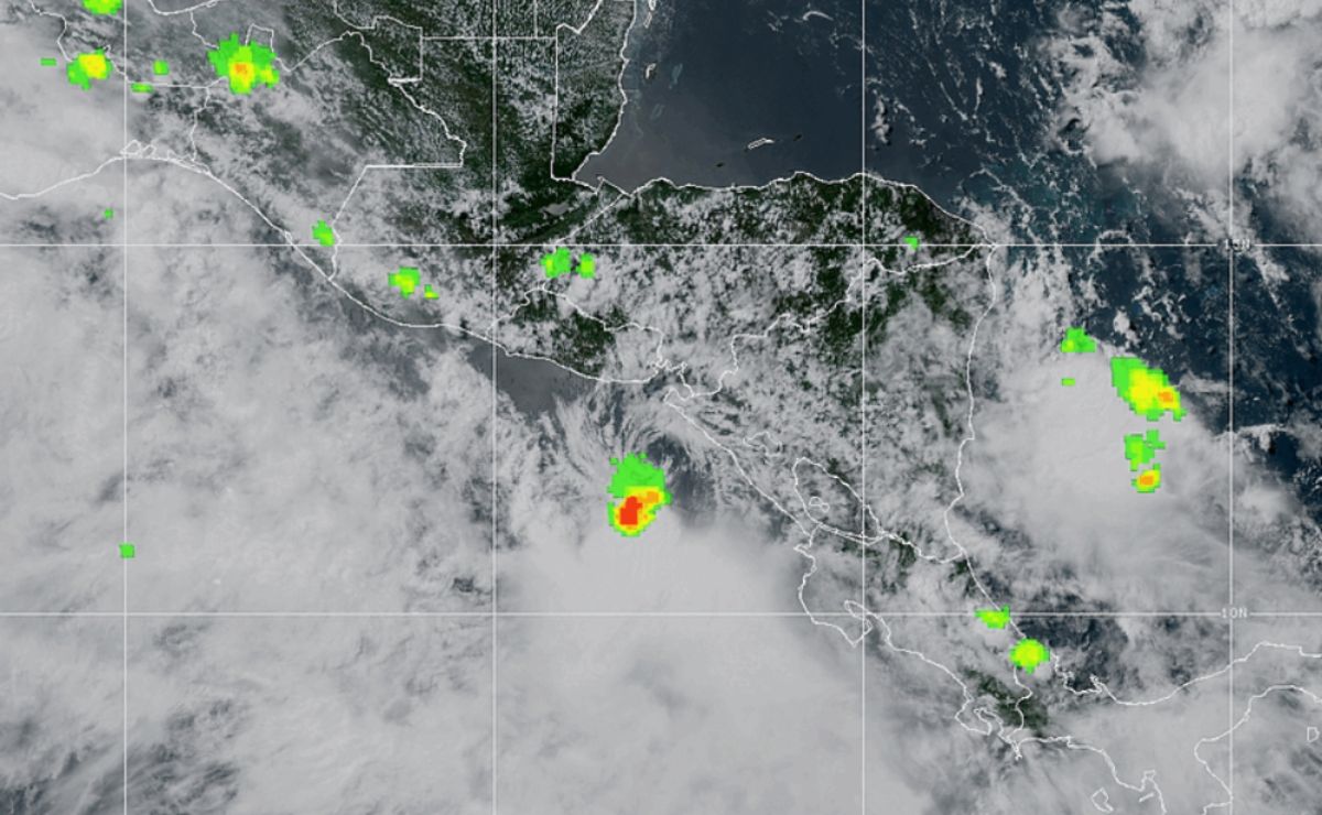 Depresión tropical Tres-E evoluciona a la tormenta tropical ‘Cristina’; ¿afectará a México?