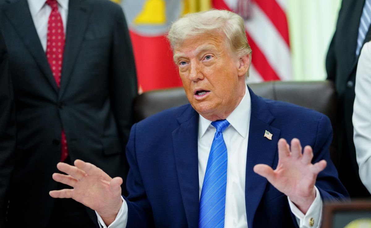 Trump anuncia ataques a Irán y advierte que controlará el crudo iraní como con Venezuela