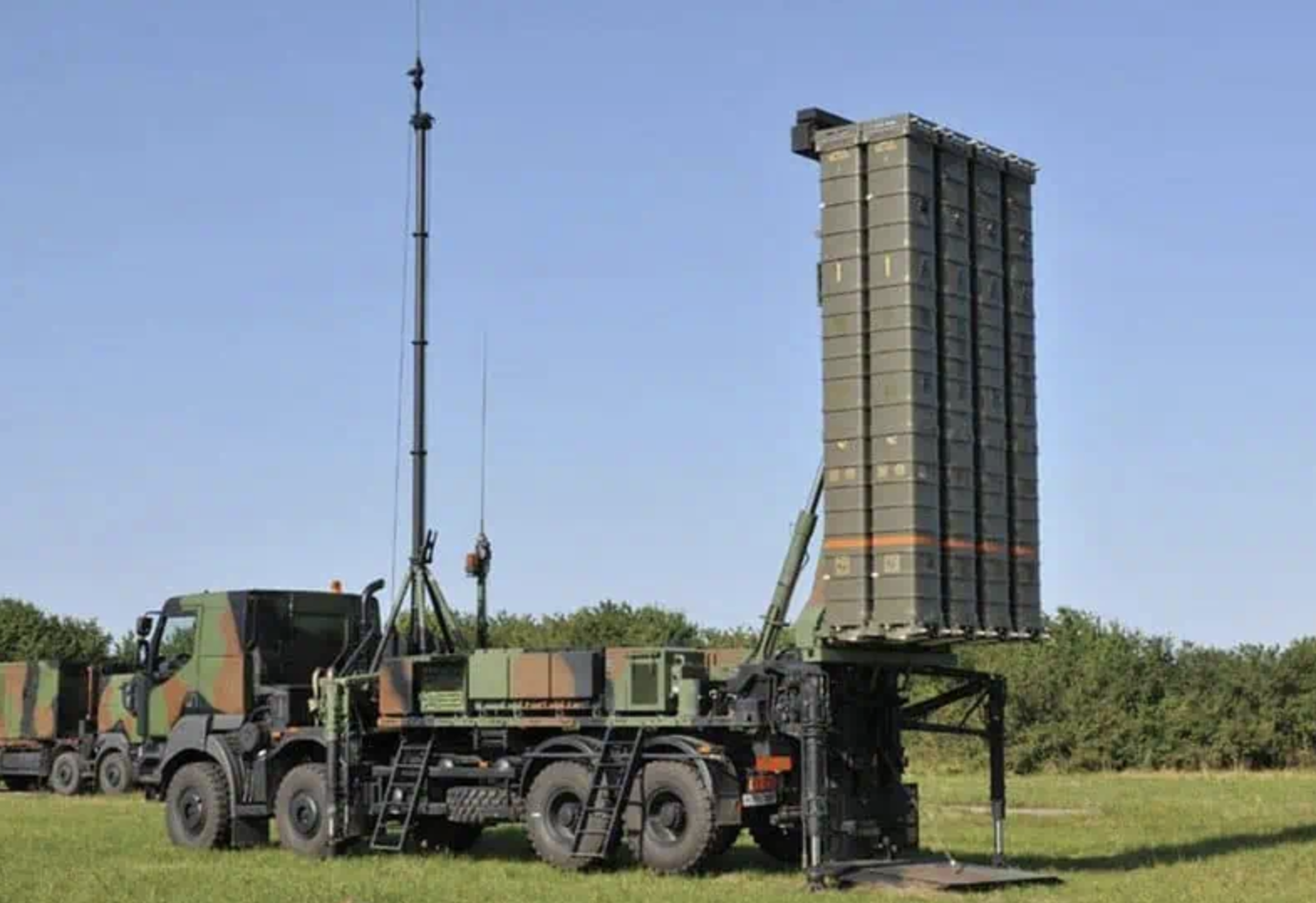 Turquía instala sistema antiaéreo como parte del plan defensivo de la OTAN