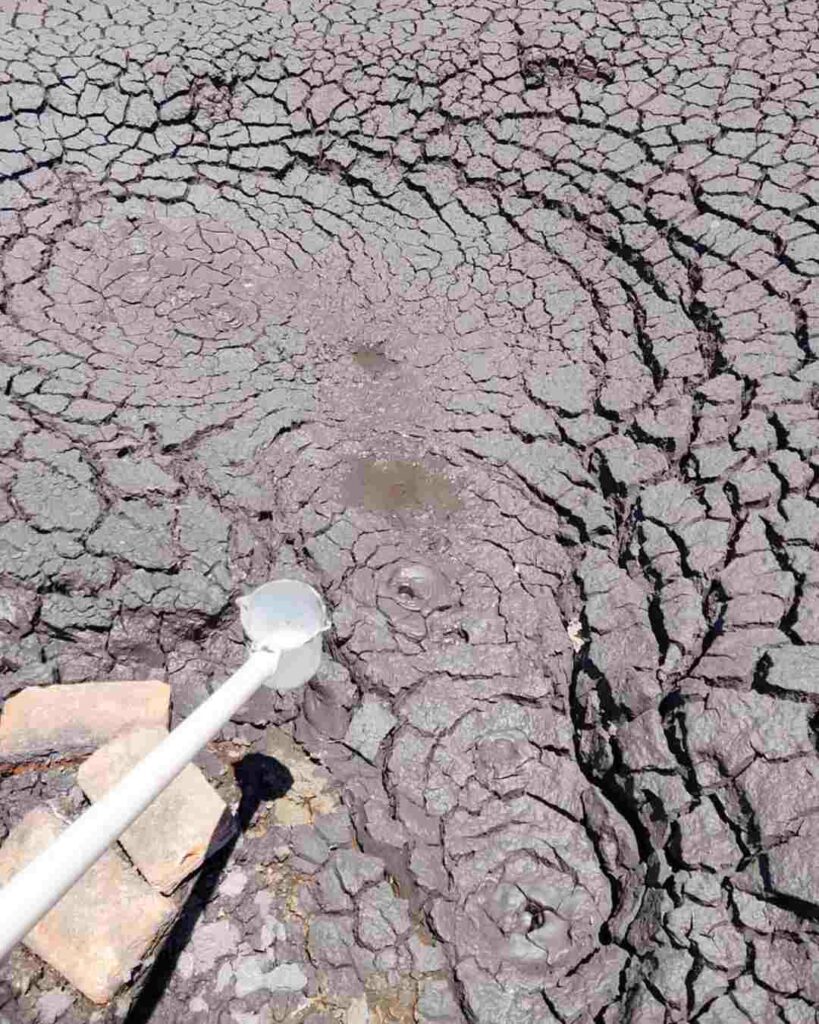 UNAM descarta nacimiento de un géiser o volcán en Michoacán - unam-descarta-nacimiento-de-un-geiser-o-volcan-en-michoacan-1-819x1024