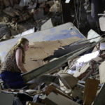 Venezuela reporta 32 muertos y más de 700 heridos tras doble sismo