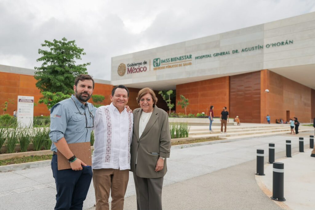 Realizan en Yucatán la primera cirugía robótica - whatsapp-image-2026-06-11-at-112527-am-2-1024x683