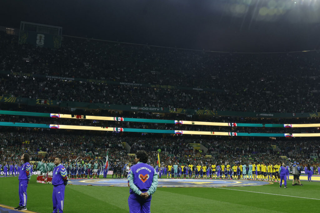 Grito de “¿Y si sí? cimbra el Azteca en pase de México a octavos de final.
