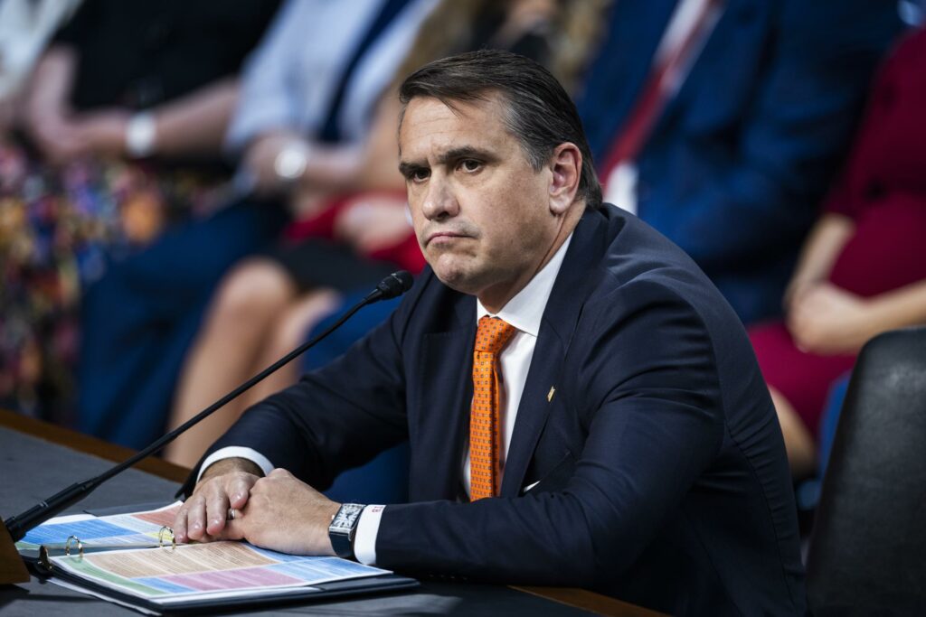 Todd Blanche, candidato de Trump a fiscal general, defiende la gestión del caso Epstein ante el Senado
