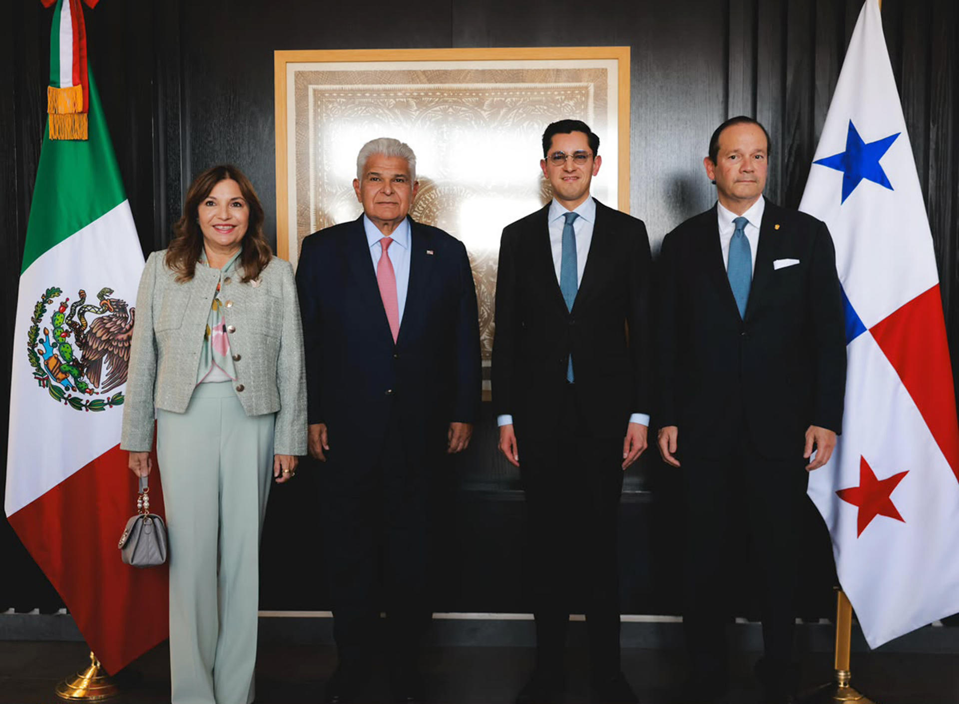México recibe al presidente de Panamá con miras a fortalecer el “intercambio comercial” México recibe al presidente de Panamá con miras a fortalecer el “intercambio comercial”