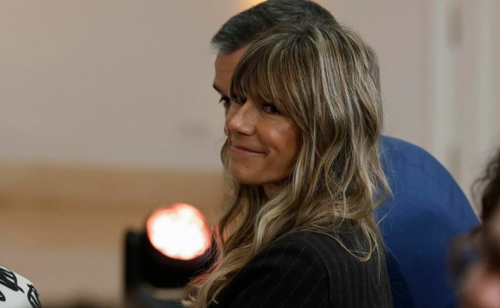 Confirman juicio contra esposa de Pedro Sánchez, ¿por qué delitos?
