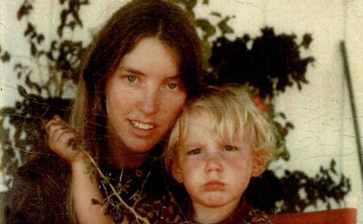 Murió Chris Anne, madre del actor Ben Affleck - ben-affleck-junto-a-su-mama