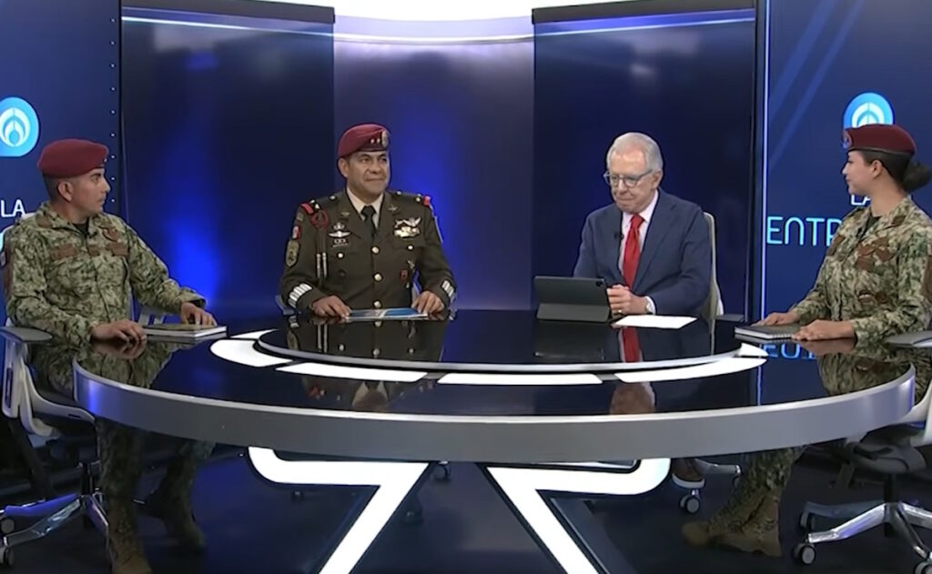 Brigada de Fusileros Paracaidistas celebra en el aire sus 80 aniversario Brigada de Fusileros Paracaidistas celebra en el aire sus 80 aniversario