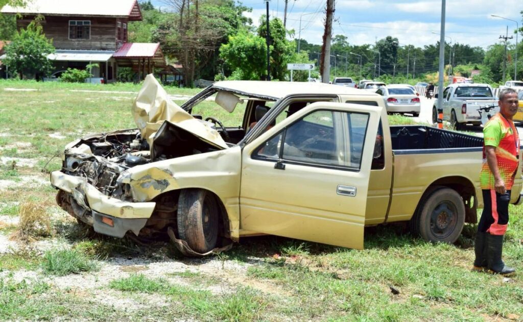 Adolescente atropella a monjes budistas en Tailandia; hay 8 muertos y 14 heridos