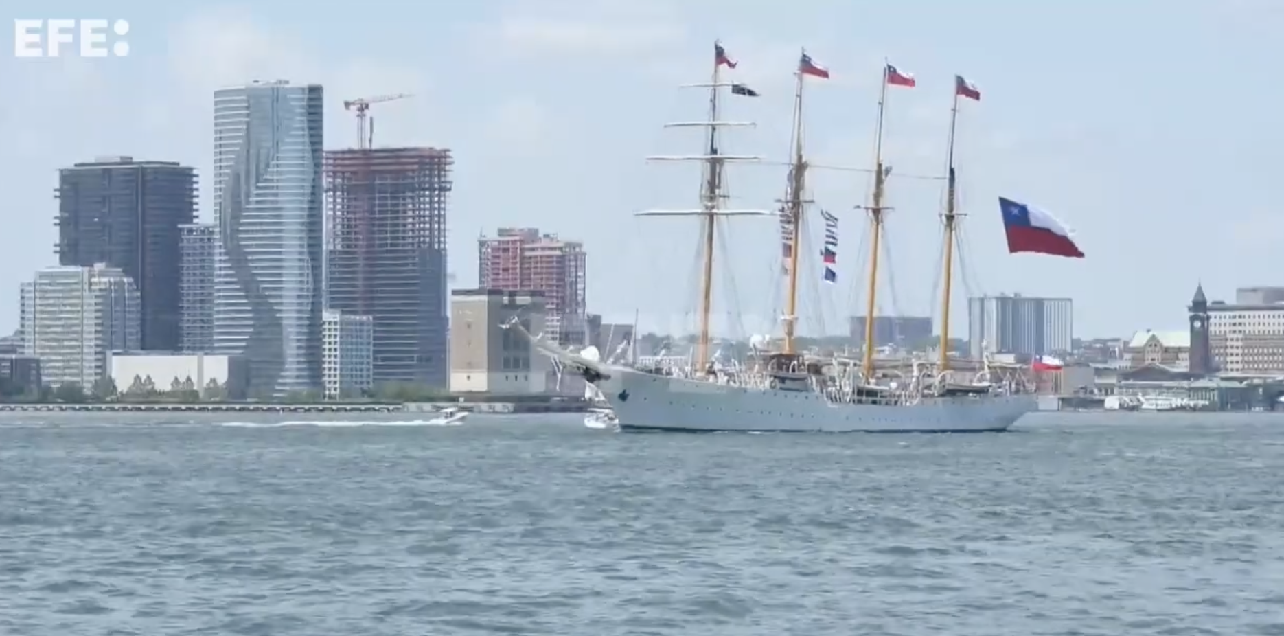Nueva York conmemora el aniversario 250 de EE.UU. con muestra de “poder” y desfile naval y aéreo Nueva York conmemora el aniversario 250 de EE.UU. con muestra de “poder” y desfile naval y aéreo