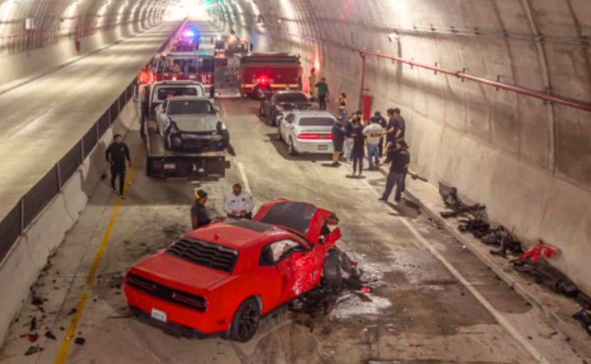 Video: Autos deportivos protagonizan carambola en Tijuana