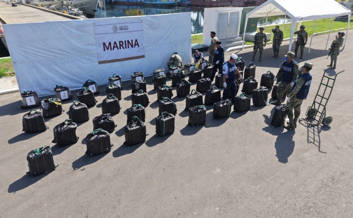 Incautan 1.5 toneladas de cocaína en costas de Chiapas; hay 5 detenidos Incautan 1.5 toneladas de cocaína en costas de Chiapas; hay 5 detenidos
