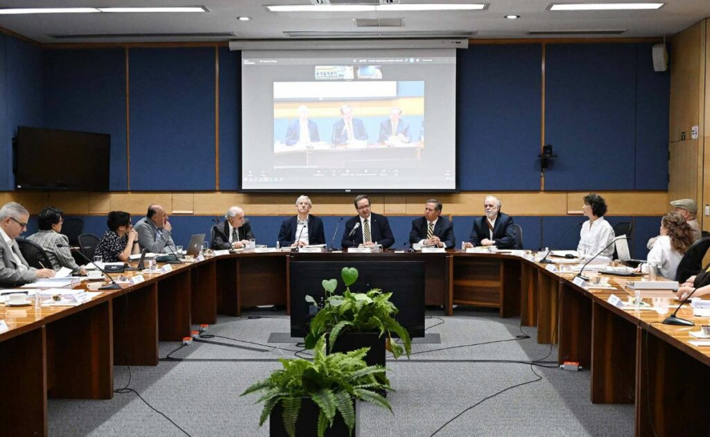 UNAM instala Comisión Técnica para la revisión del examen de admisión