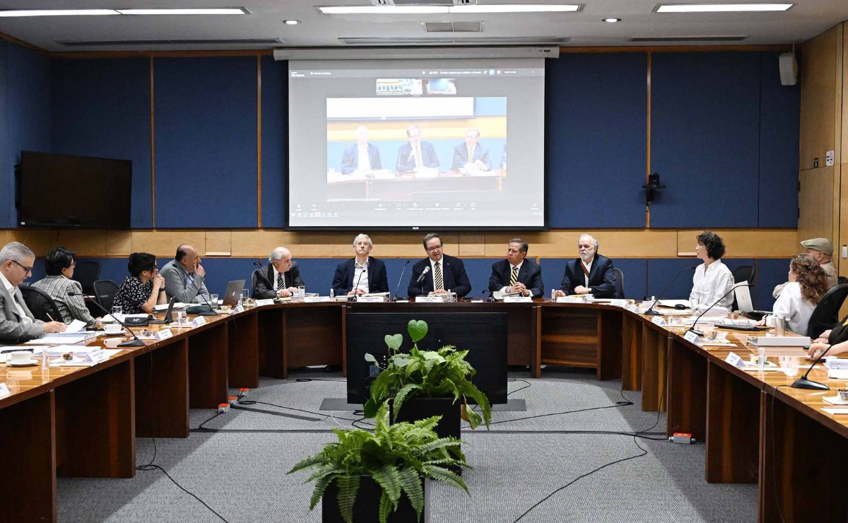 UNAM instala Comisión Técnica para la revisión del examen de admisión
