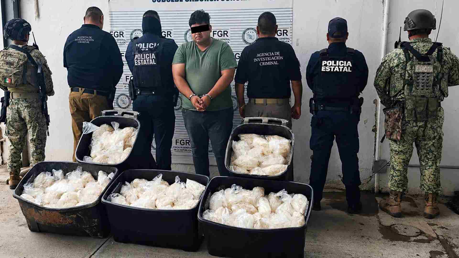 Decomisan 200 kilos de metanfetamina en carretera de Sonora