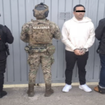 Detienen cerca del AICM a “El Ocra”, presunto líder del huachicol en Edomex