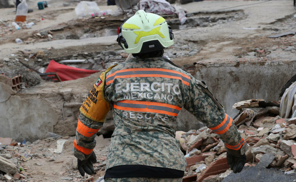 Dos vidas rescatadas y 92 cuerpos recuperados: el balance de la misión mexicana en Venezuela