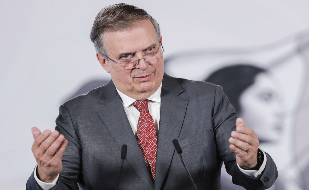 Ebrard celebra que Europa apruebe su acuerdo modernizado con México, prevé que opere este año