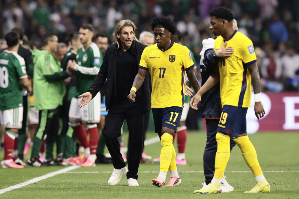 Periodista argentino afirma que jugadores de Ecuador fueron amenazados por un cártel mexicano