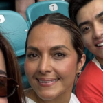 El mexicano Gil Mora reaparece en el Mundial, ¿qué hacía y con quién estaba?