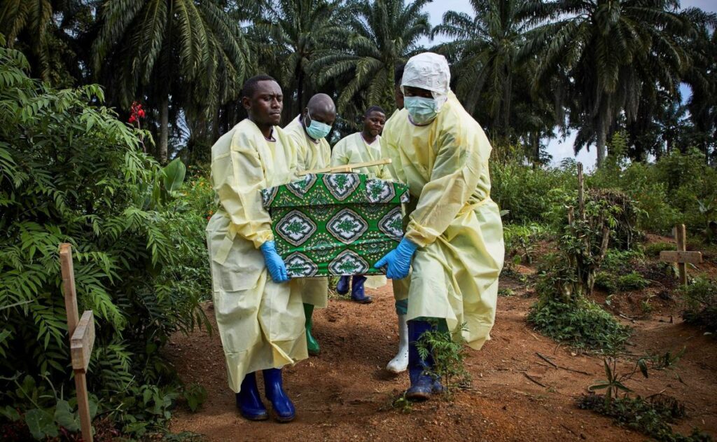 RD del Congo roza los mil muertos por el brote de ébola