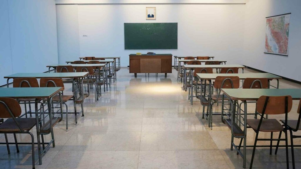 SEP ordena cerrar escuelas militarizadas antes del nuevo ciclo tras muerte de Dafne Zapata
