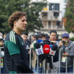 Guillermo Ochoa lamenta la muerte de cuatro aficionados en los festejos del México vs Ecuador