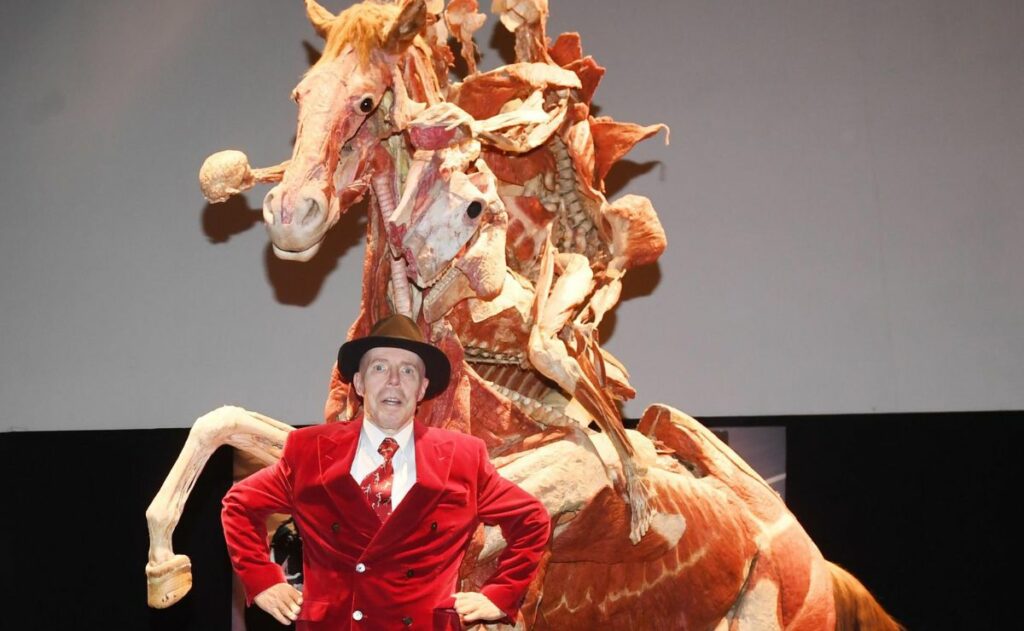 Murió el ‘Dr. Muerte’, creador de la exposición de cuerpos plastinados