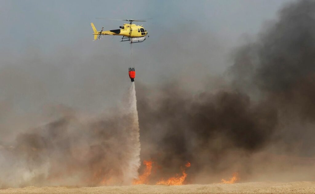 Altas temperaturas alimentan las llamas de los incendios que queman el sur de Europa