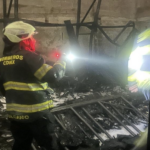 Incendio moviliza a bomberos en el Centro Histórico de la CDMX