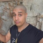 ‘Influencer’ marroquí cocina un perro callejero; lo sentenciaron a prisión