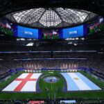 Aficionados de Inglaterra y Argentina interrumpen la ceremonia de himnos previo a la semifinal del Mundial