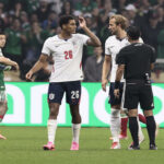 El indulto a Balogun le explota a la FIFA: Inglaterra exige el mismo trato para Quansah