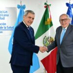 La OPS firma convenio con México para avanzar en el acceso al servicio universal de salud