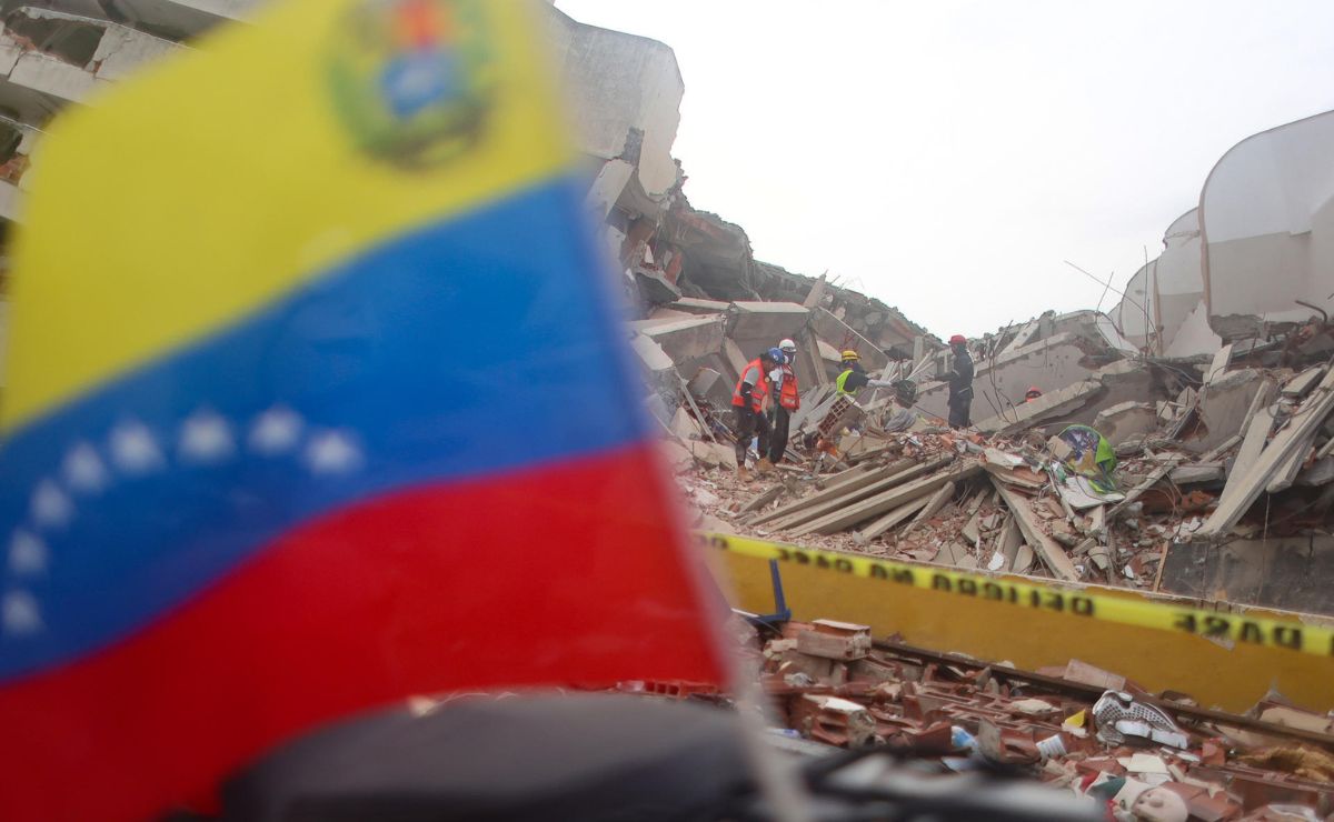 Venezuela contabiliza 4 mil 490 muertos por sismos Venezuela contabiliza 4 mil 490 muertos por sismos