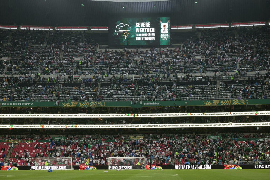 Retrasan el México vs Inglaterra por tormenta eléctrica