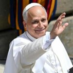 Papa León XIV pide usar las redes sociales con prudencia; advierte que pueden proyectar un mundo irreal