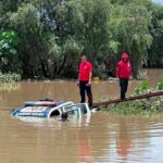 Lluvias arrastran patrulla en Puebla; un policía y tres mujeres murieron ahogados
