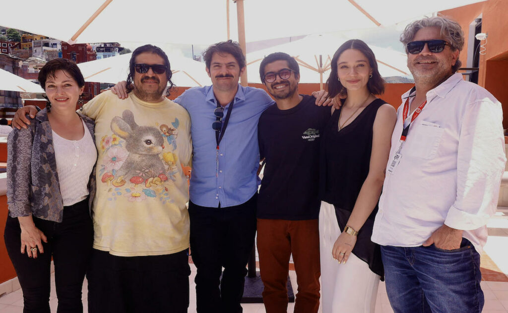 ‘Hartistas’, galeristas y mucho cinismo: película mexicana cuestiona quién decide qué es arte