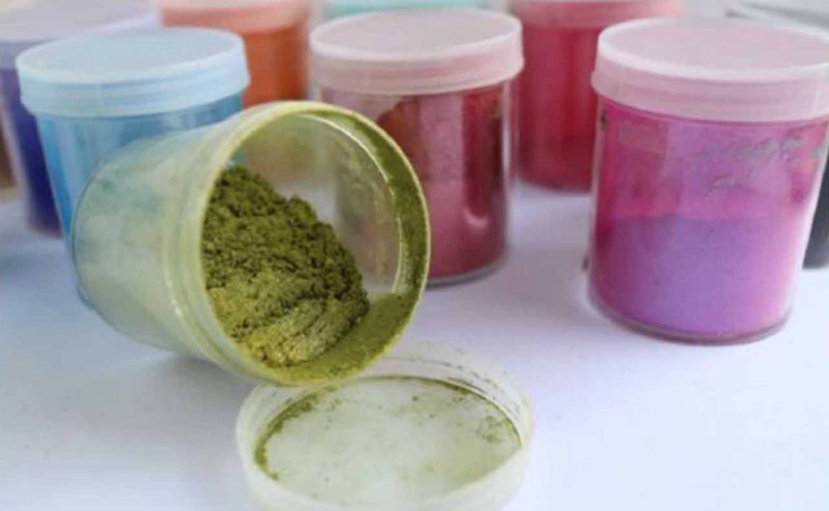 Investigadoras estudian microalgas para elaborar colorantes sostenibles Investigadoras estudian microalgas para elaborar colorantes sostenibles