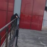 Video: Policías frustran suicidio de joven; así impidieron que se arrojara de azotea