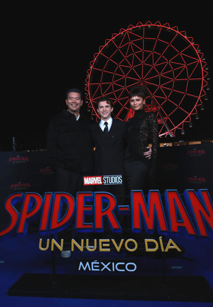 Tom Holland y Zendaya tejen la telaraña de Spider-Man en la CDMX - protagonistas-y-director-de-spider-man-un-nuevo-dia