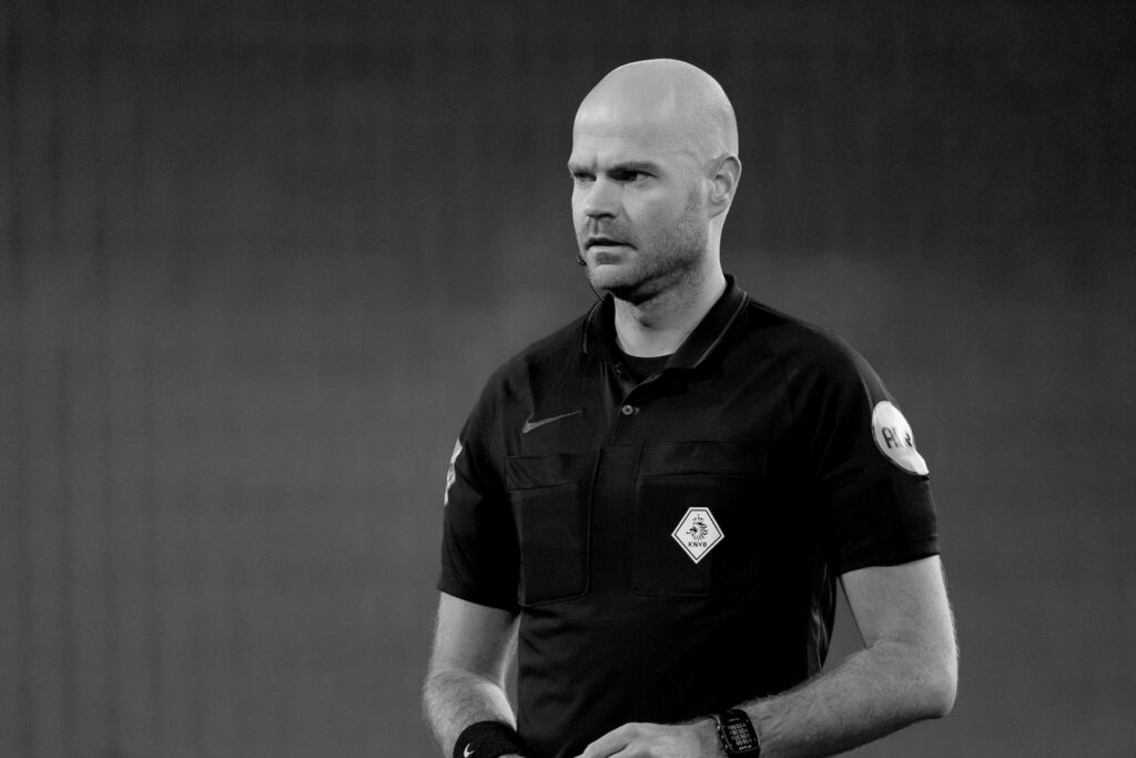 Murió Rob Dieperink, árbitro que fue separado del Mundial 2026
