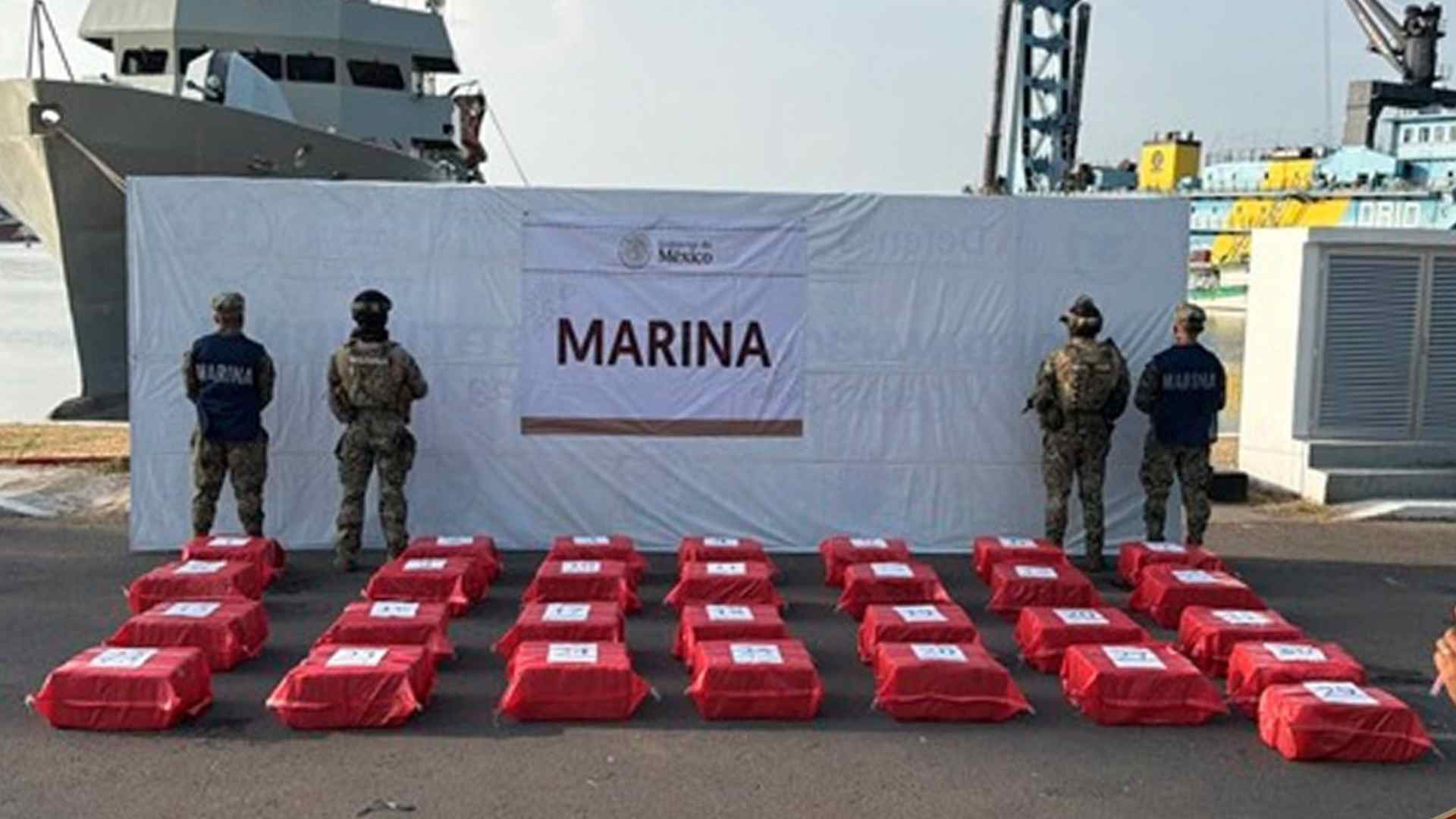 Semar incauta 1.2 toneladas de presunta cocaína frente a las costas de Chiapas