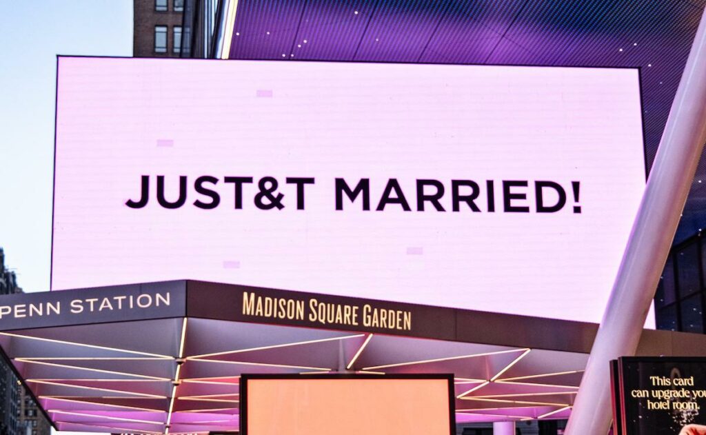 Taylor Swift pagó 160 mil dólares por seguridad de su boda; hasta la basura del evento se agotó