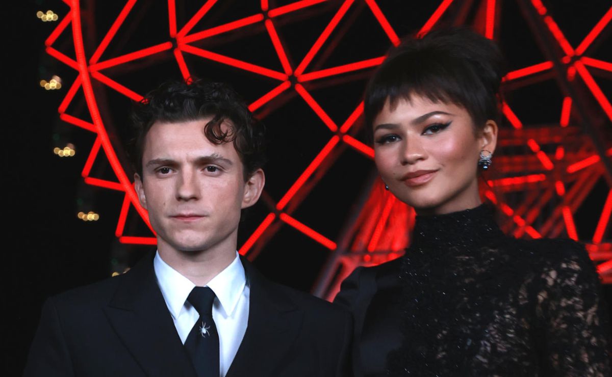 Tom Holland y Zendaya tejen la telaraña de Spider-Man en la CDMX Tom Holland y Zendaya tejen la telaraña de Spider-Man en la CDMX