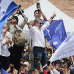 Tras indulto en EE.UU., Juan Orlando Hernández vuelve a Honduras para enfrentar la Justicia